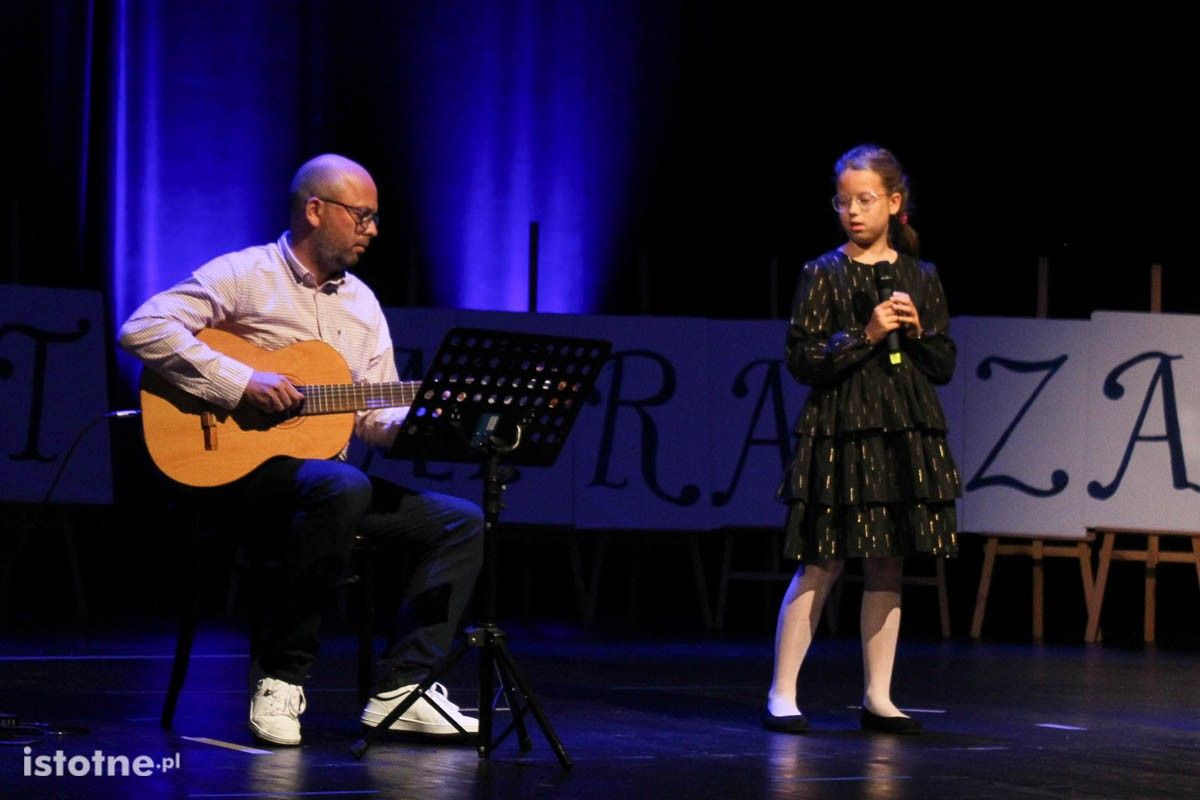 Najzdolniejsi uczniowie nagrodzeni na gali „Pan Prezydent zaprasza”