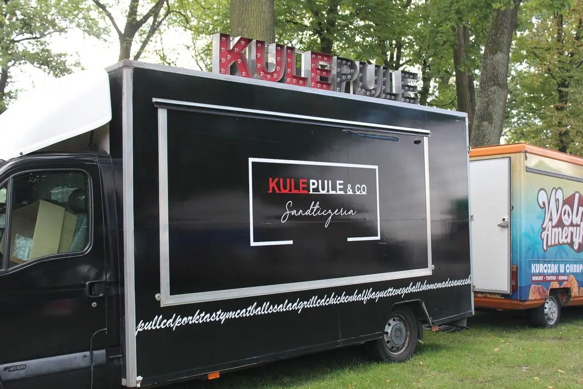 Food Trucki w parku Bonina w Bolesławcu