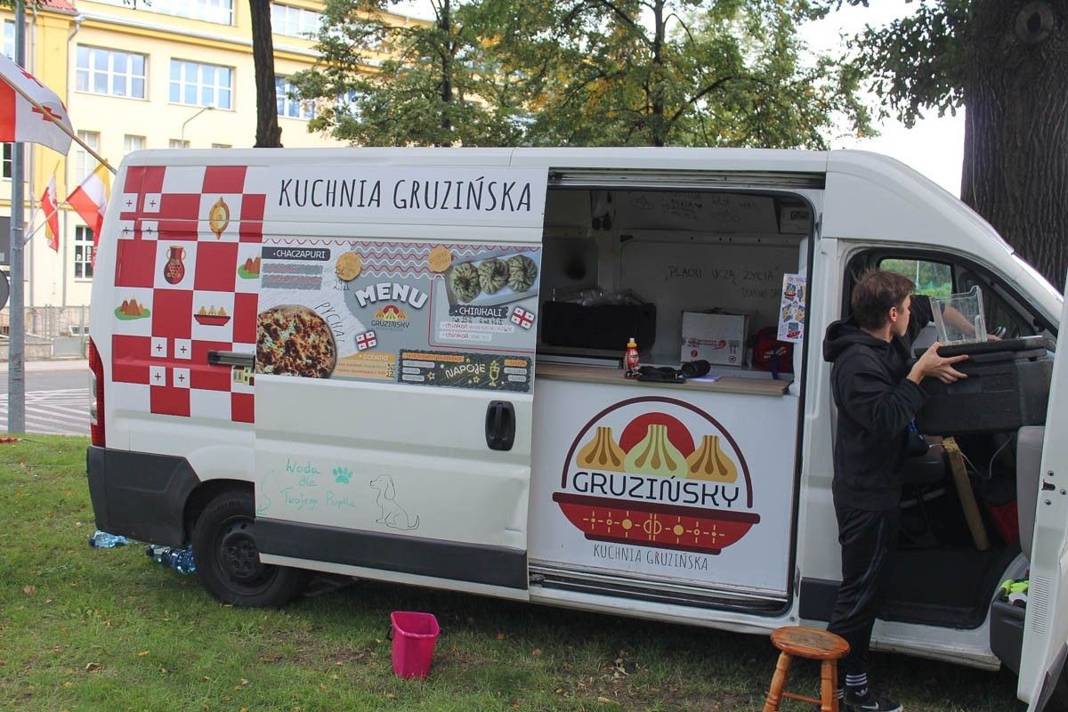 Food Trucki w parku Bonina w Bolesławcu