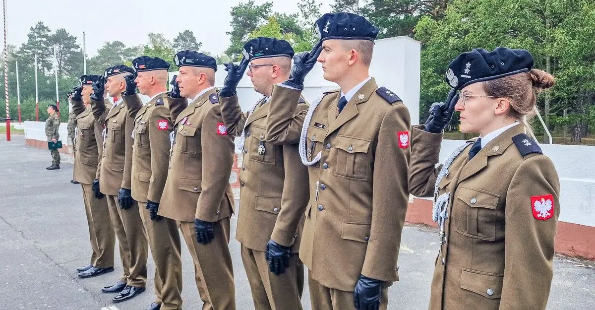 Uroczystość w 10 Brygadzie Kawalerii Pancernej w Świętoszowie