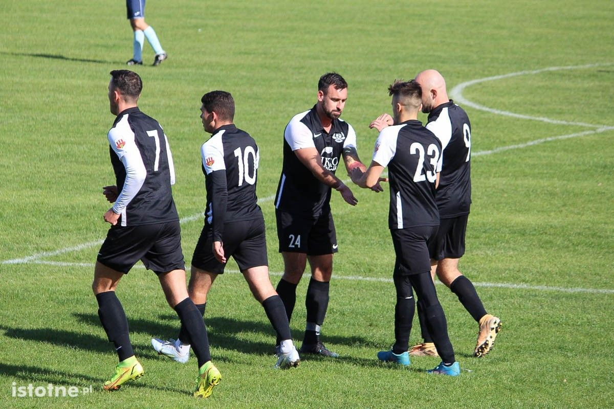 Galeria z meczu BKS II Bolesławiec - Kolonia Bolesławiec