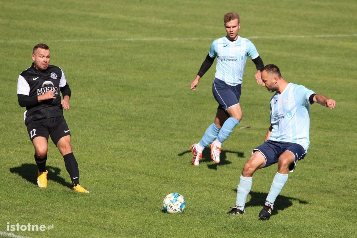 Galeria z meczu BKS II Bolesławiec - Kolonia Bolesławiec