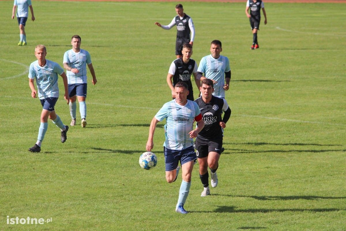 Galeria z meczu BKS II Bolesławiec - Kolonia Bolesławiec