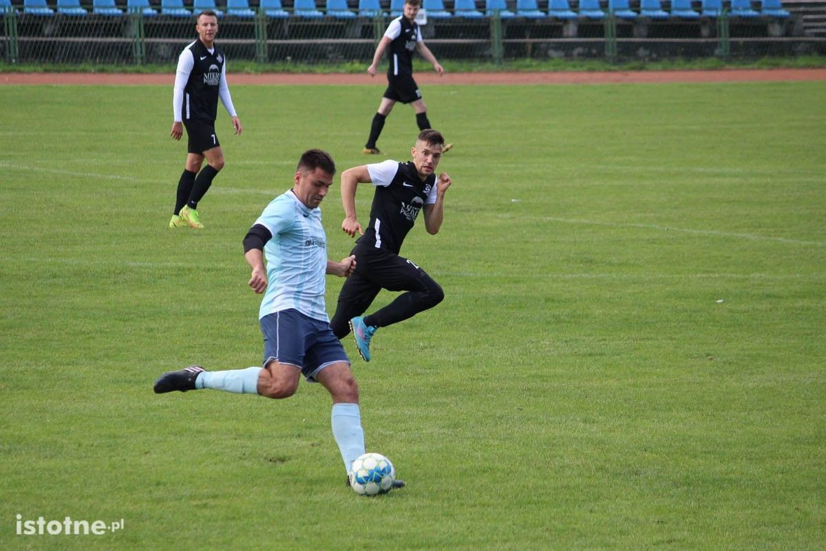 Galeria z meczu BKS II Bolesławiec - Kolonia Bolesławiec