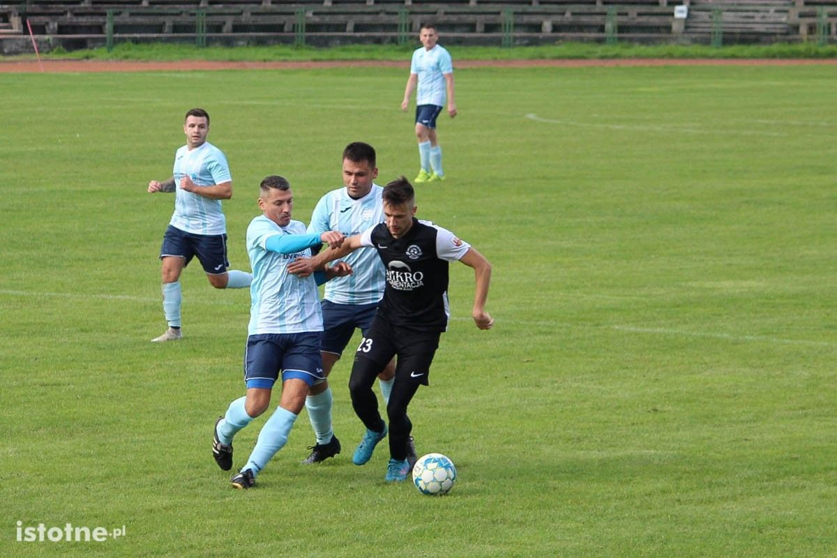 Galeria z meczu BKS II Bolesławiec - Kolonia Bolesławiec