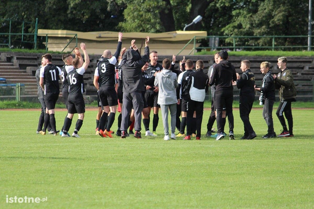 Galeria z meczu BKS II Bolesławiec - Kolonia Bolesławiec