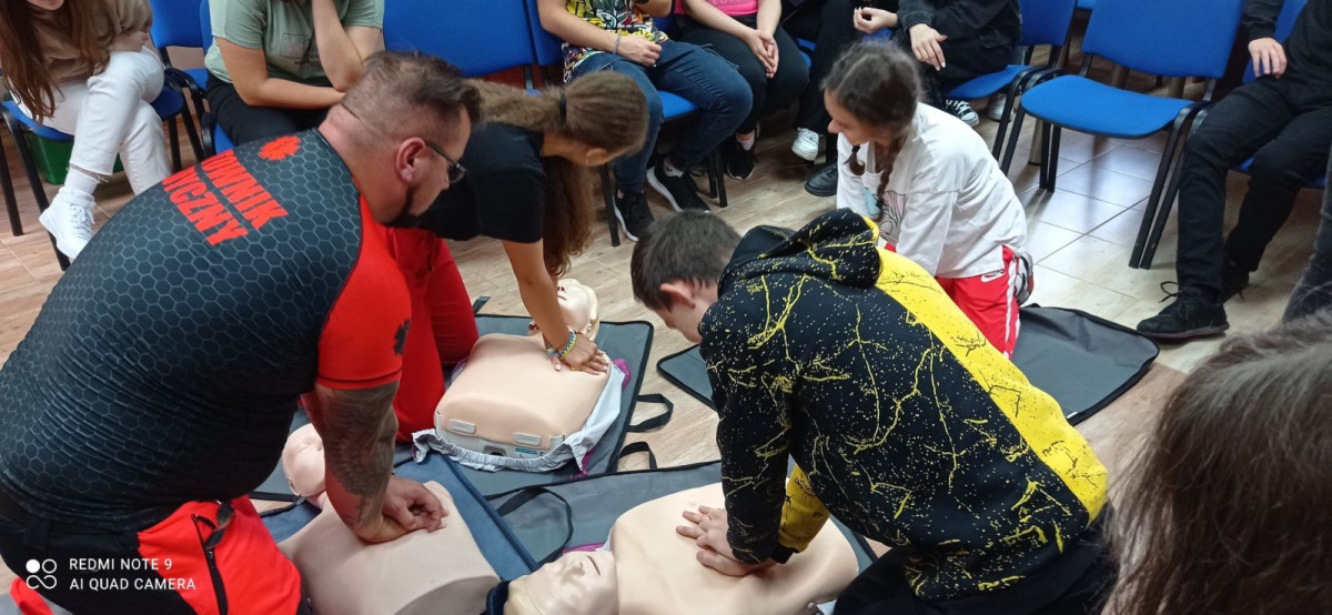 „Czy potrafisz ratować życie”. Kolejny polsko-ukraiński projekt w ZSOiZ w Bolesławcu