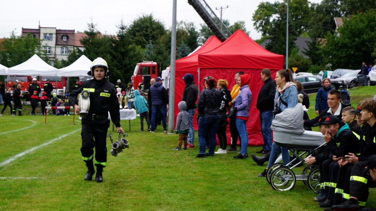 Zawody strażackie i nowy wóz dla druhów z Nowogrodźca
