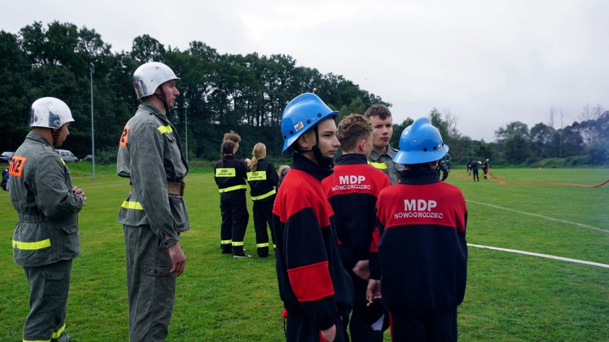 Zawody strażackie i nowy wóz dla druhów z Nowogrodźca