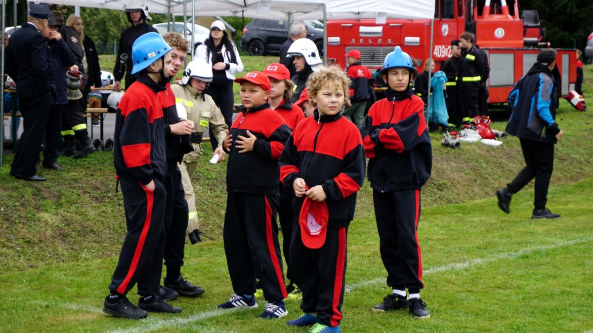 Zawody strażackie i nowy wóz dla druhów z Nowogrodźca