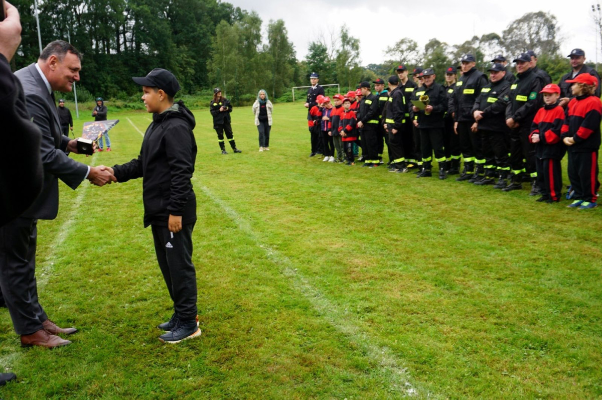 Zawody strażackie i nowy wóz dla druhów z Nowogrodźca