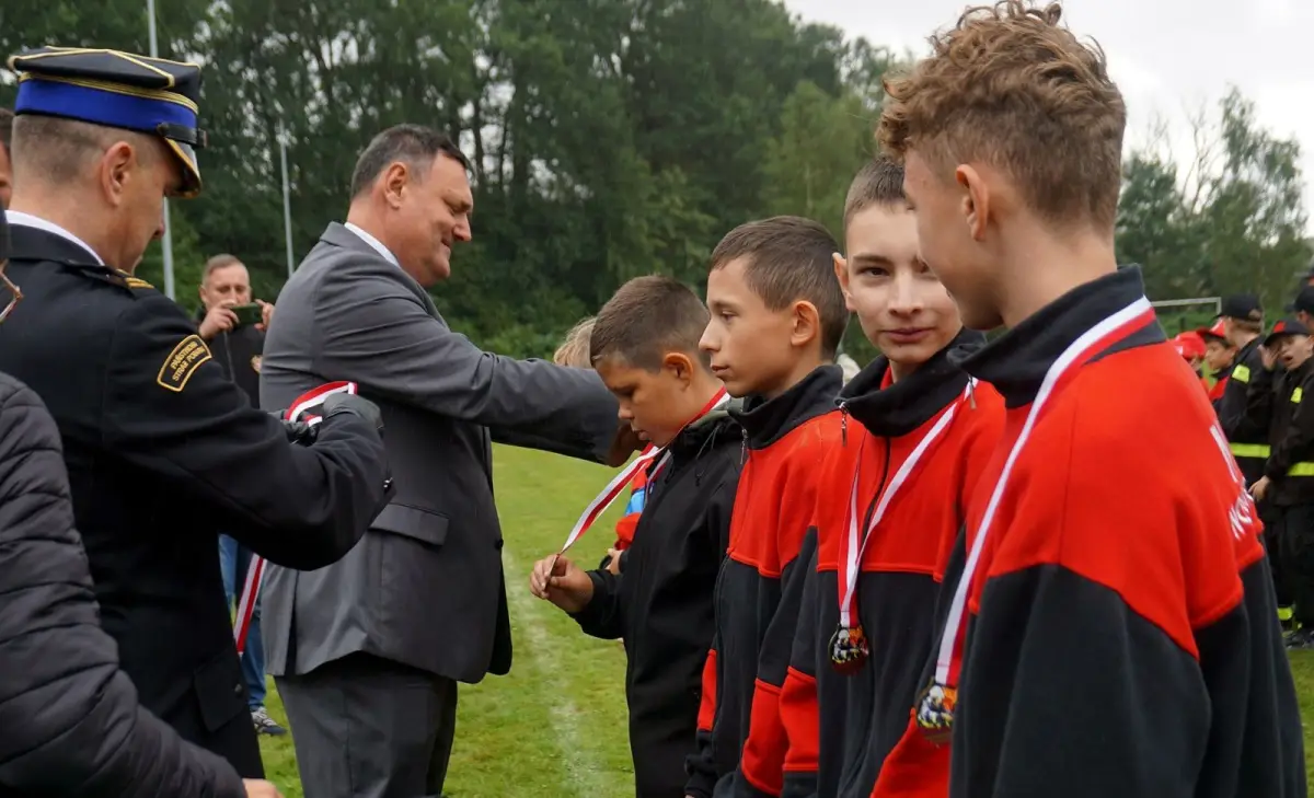 Zawody strażackie i nowy wóz dla druhów z Nowogrodźca
