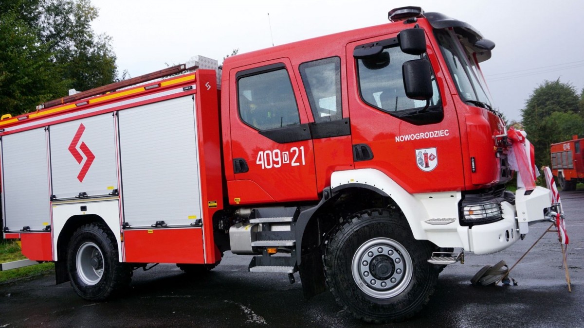 Zawody strażackie i nowy wóz dla druhów z Nowogrodźca