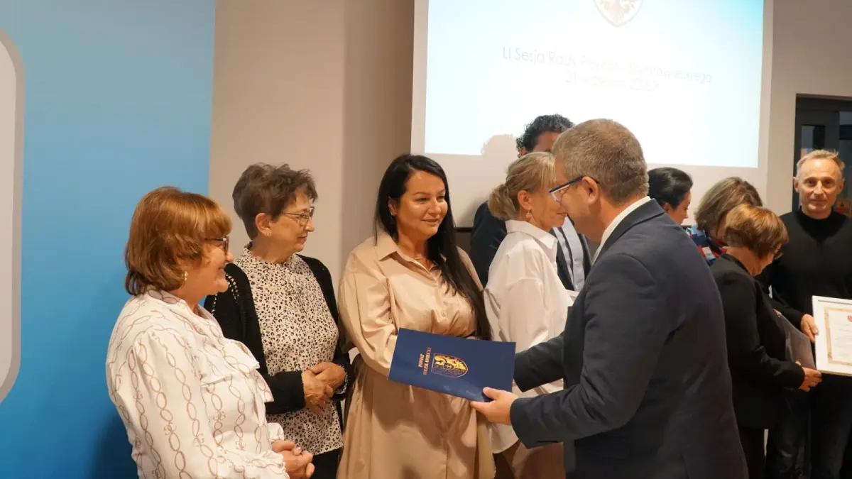 Uroczystość przed sesją Rady Powiatu Bolesławieckiego
