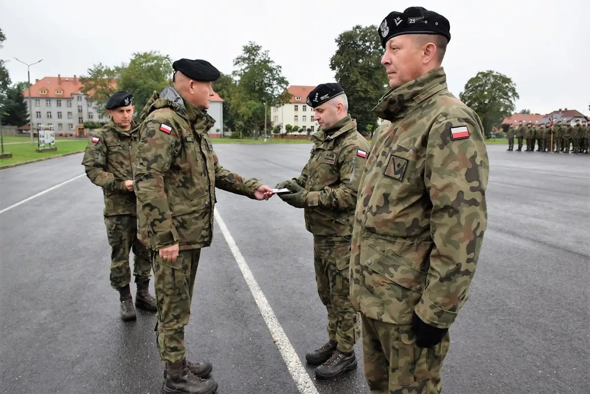 Zbiórka w 23 Śląskim Pułku Artylerii w Bolesławcu