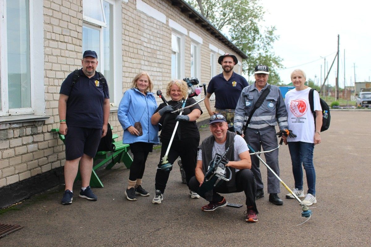 Polscy wolontariusze w Kazachstanie