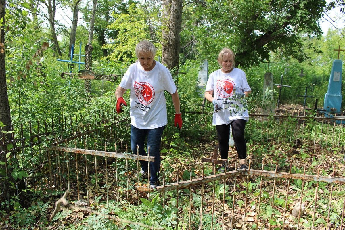 Polscy wolontariusze w Kazachstanie