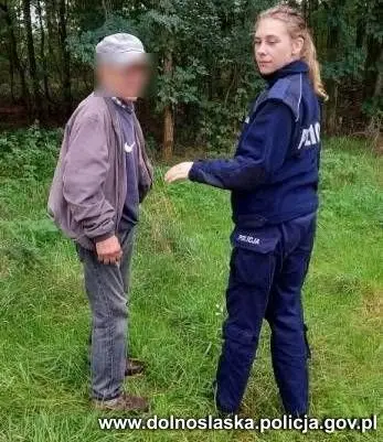 Policjanci i grzybiarze