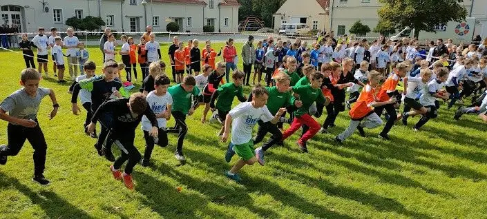 Rewelacyjna postawa młodych biegaczy z Gminy Warta Bolesławiecka