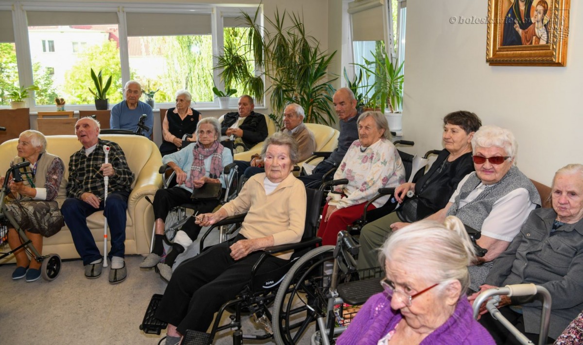 Dzień seniora w Domu Pomocy Społecznej w Bolesławcu