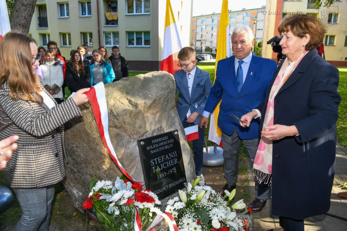 Odsłonięcie tablicy pamiątkowej poświęconej Stefanii Tajcher