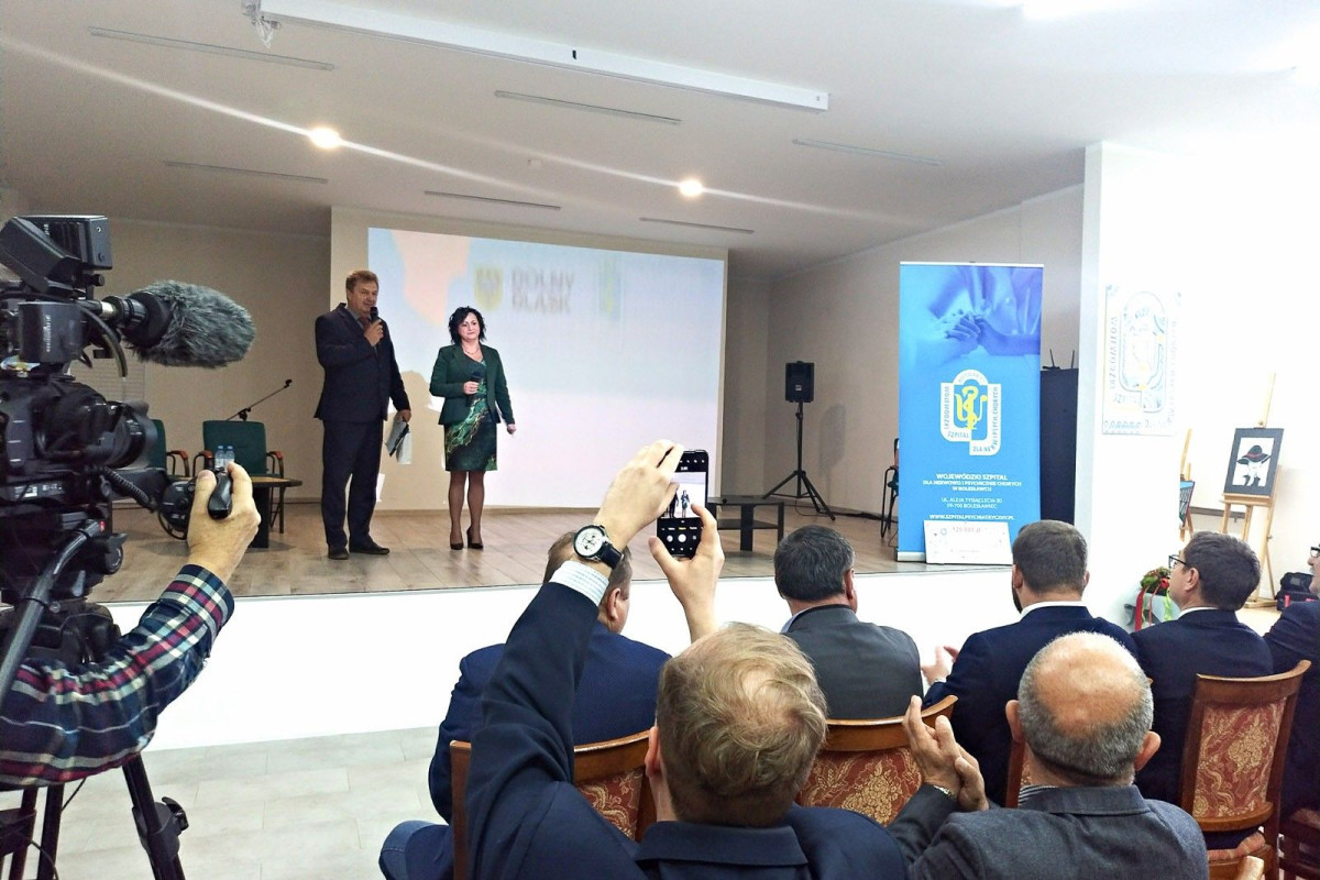 Świetlica i jej otoczenie w szpitalu wojewódzkim