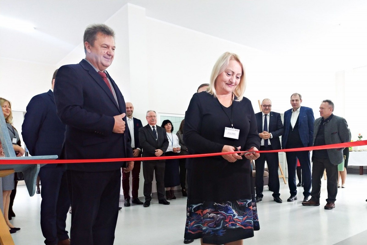 Świetlica i jej otoczenie w szpitalu wojewódzkim