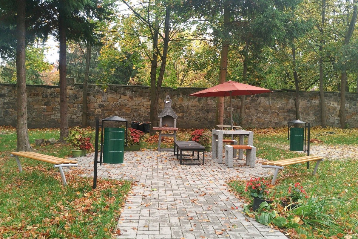 Świetlica i jej otoczenie w szpitalu wojewódzkim