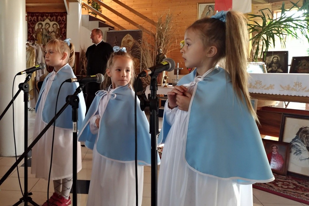 Pierwszy Festiwal Sacro-Colo 2022 w Domu Chleba w Osłej