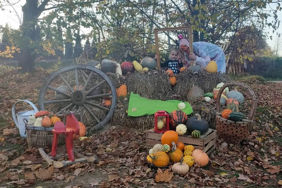 Dyniowy Kącik przy Wiedźmie w Raciborowicach w Halloween