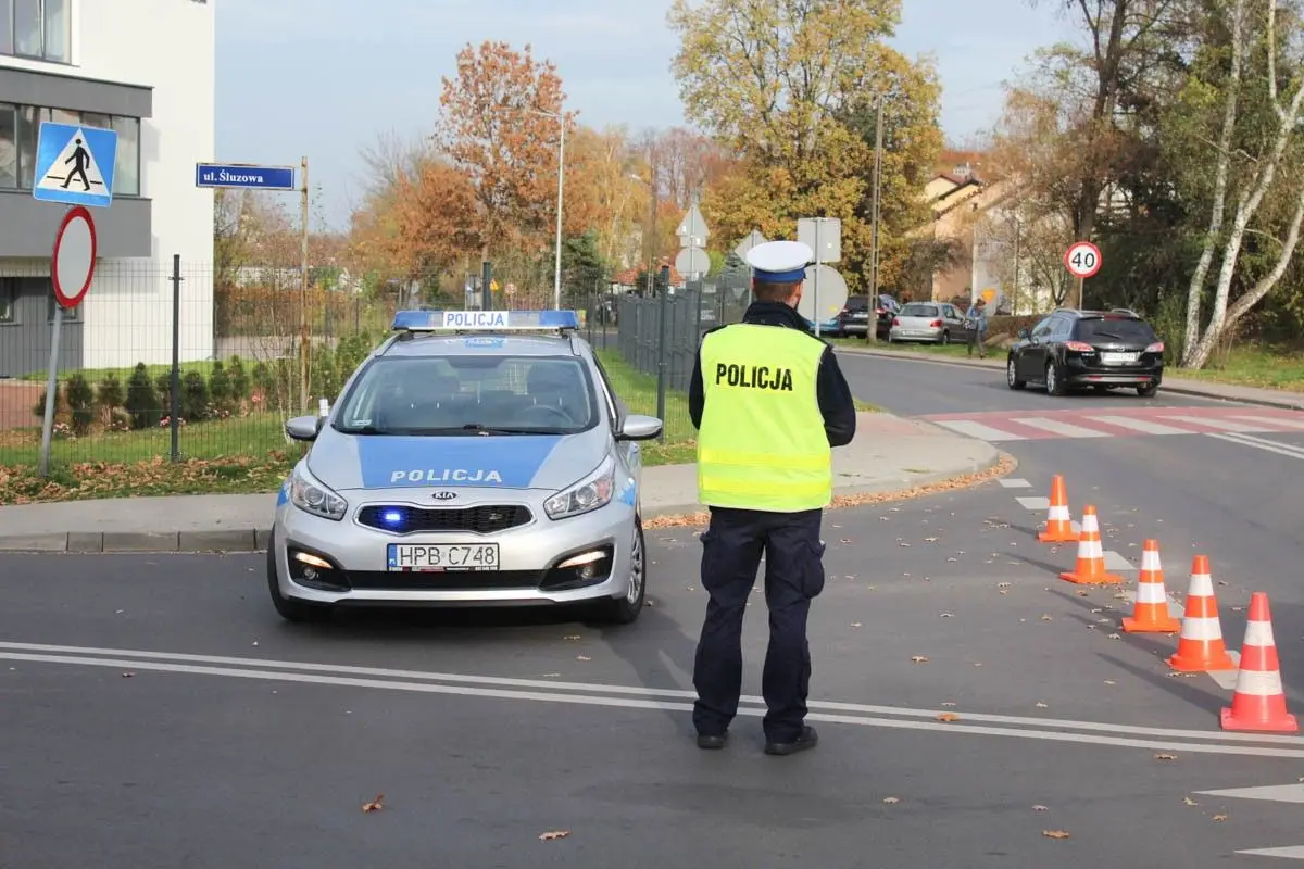 Dzień Wszystkich Świętych na cmentarzu miejskim w Bolesławcu