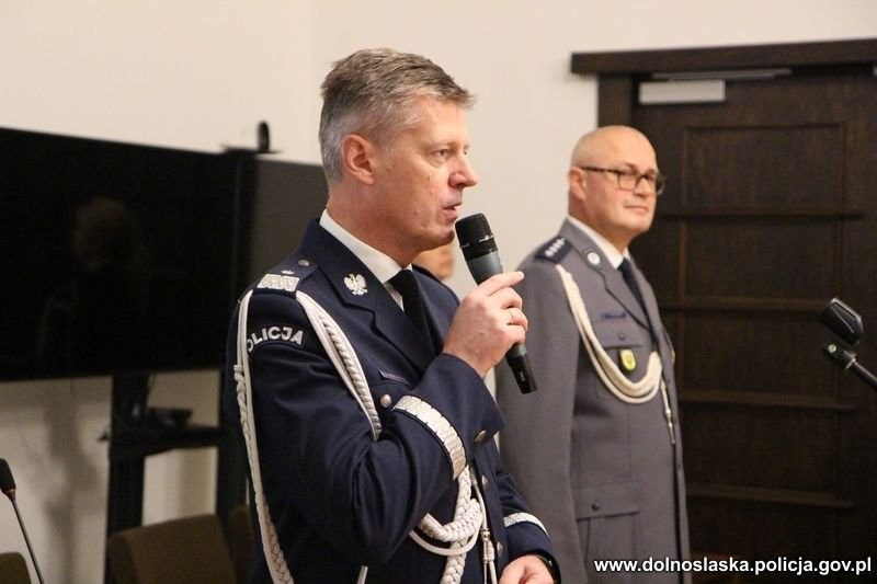 Ćwierć setki nowych policjantów na Dolnym Śląsku