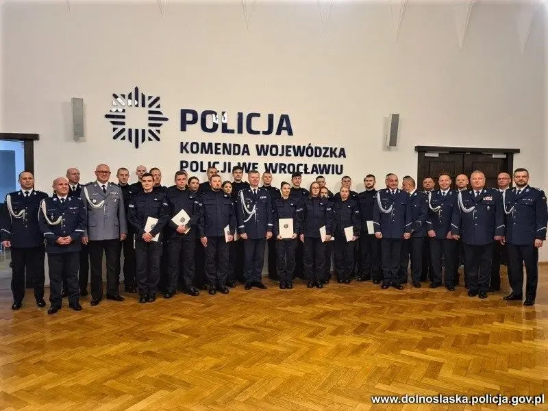 Ćwierć setki nowych policjantów na Dolnym Śląsku