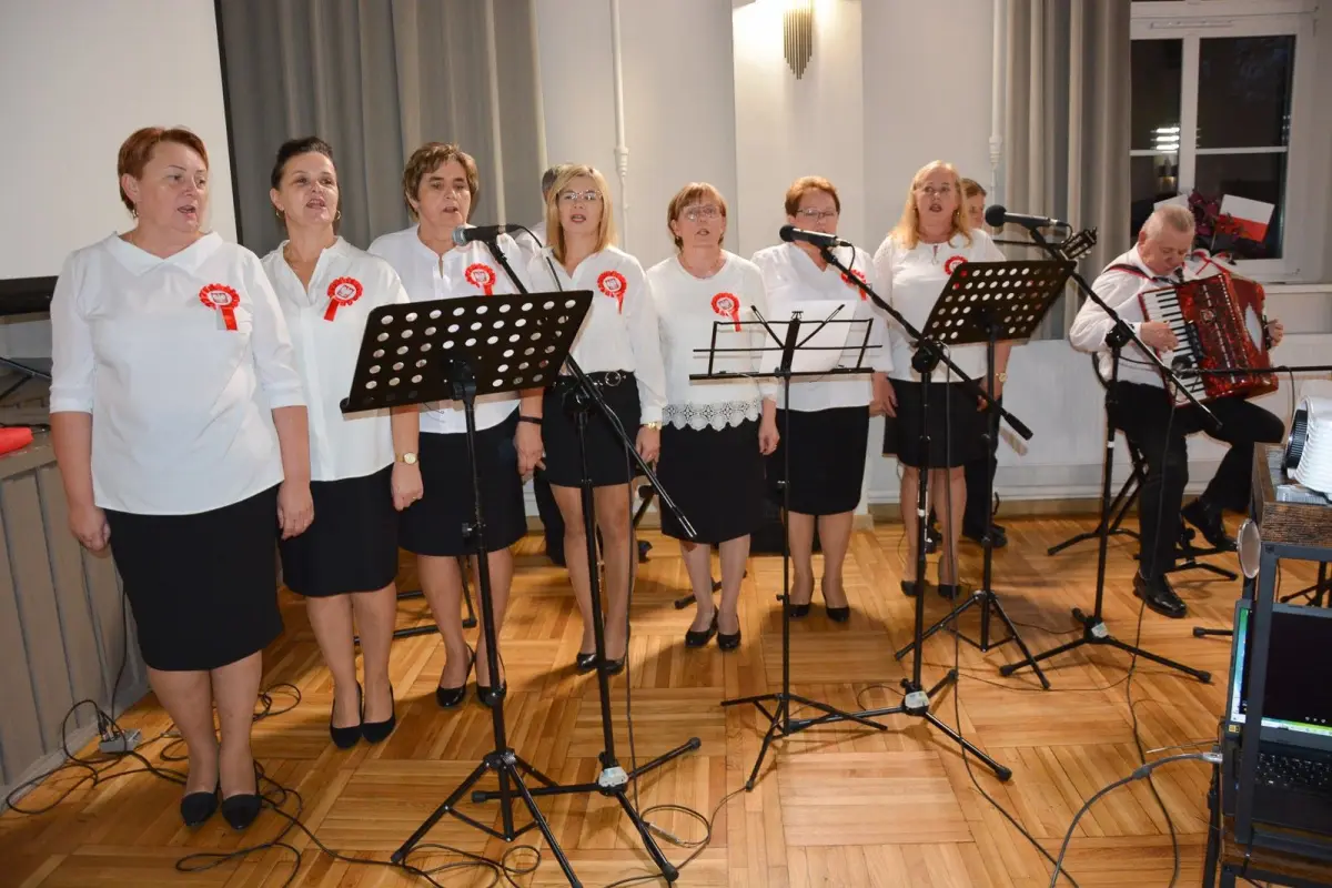Bogate obchody Święta Niepodległości w gminie Gromadka
