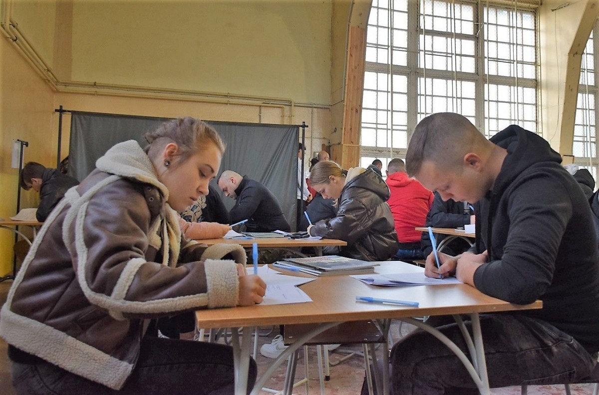 Nowi ochotnicy do dobrowolnej zasadniczej służby wojskowej w Bolesławcu