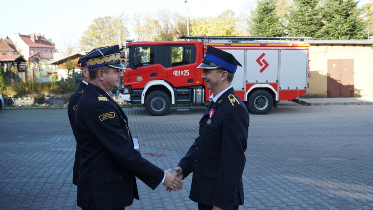 Uroczysty apel i nowy sprzęt dla strażaków z Bolesławca i Trzebienia
