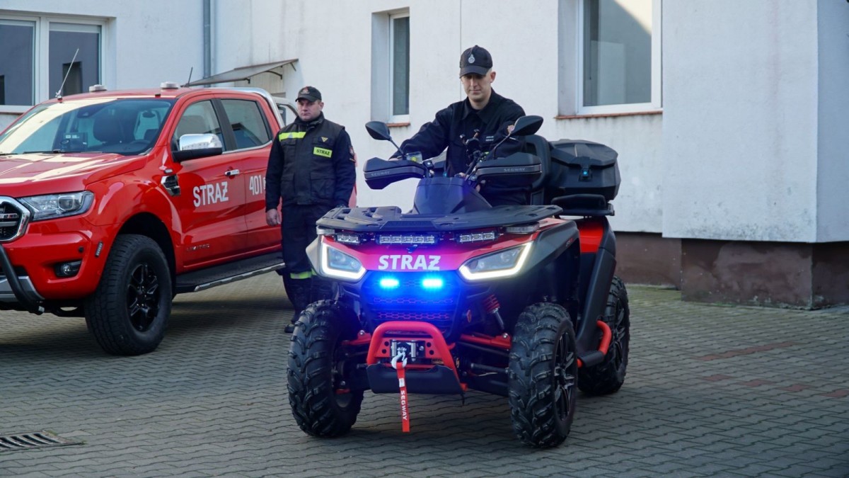 Uroczysty apel i nowy sprzęt dla strażaków z Bolesławca i Trzebienia