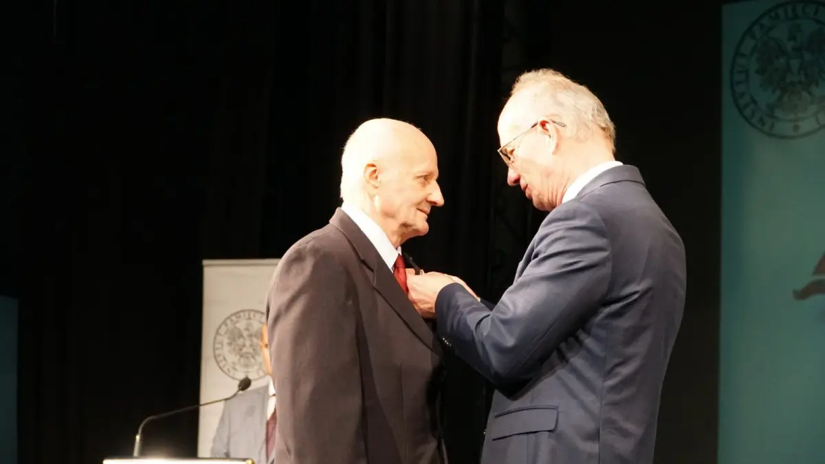 Działacze opozycji antykomunistycznej otrzymali Krzyże Wolności i Solidarności