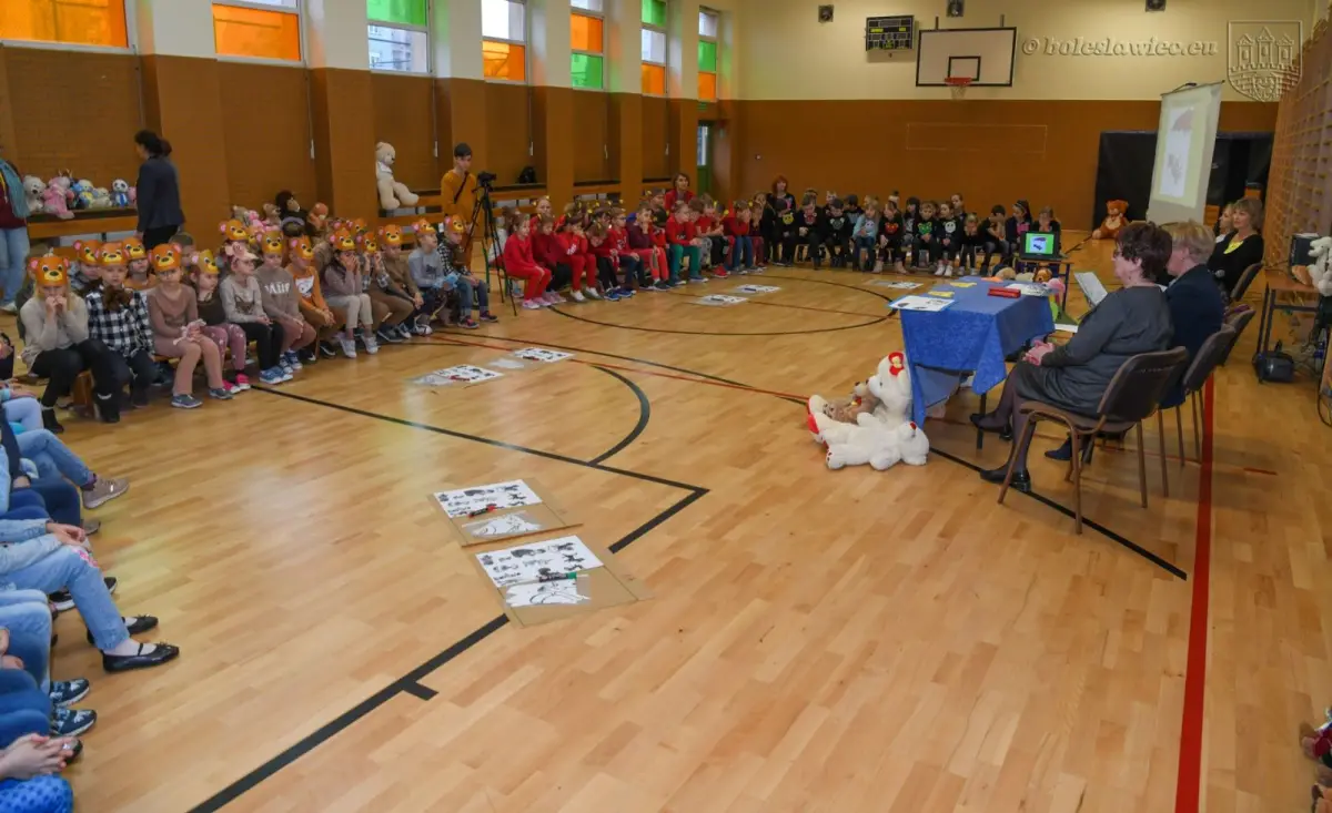 Dzień Pluszowego Misia w Szkole Podstawowej nr 2 w Bolesławcu