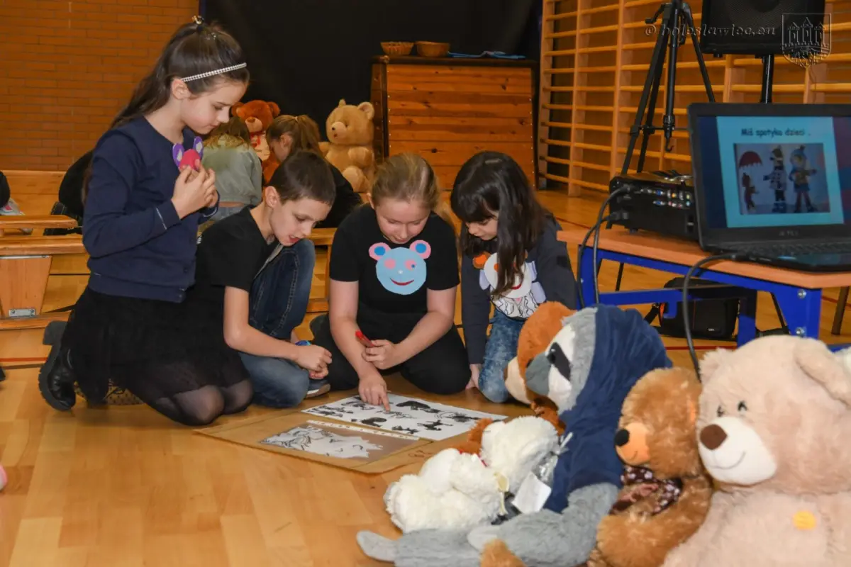 Dzień Pluszowego Misia w Szkole Podstawowej nr 2 w Bolesławcu