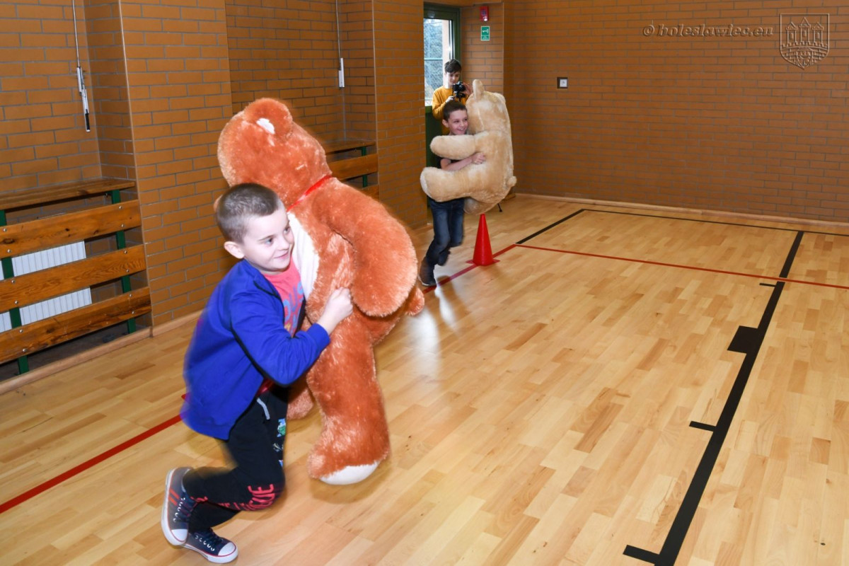 Dzień Pluszowego Misia w Szkole Podstawowej nr 2 w Bolesławcu