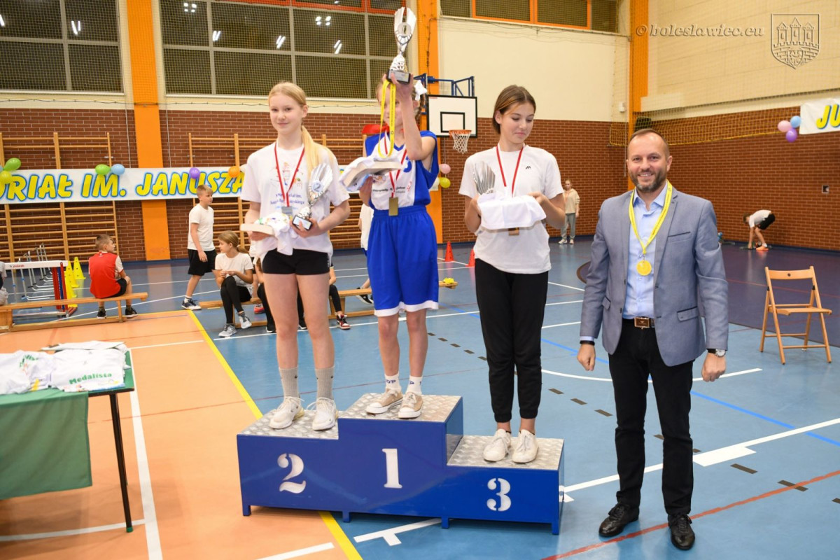 XXX Memoriał im. Janusza Kusocińskiego w Szkole Podstawowej nr 1 w Bolesławcu