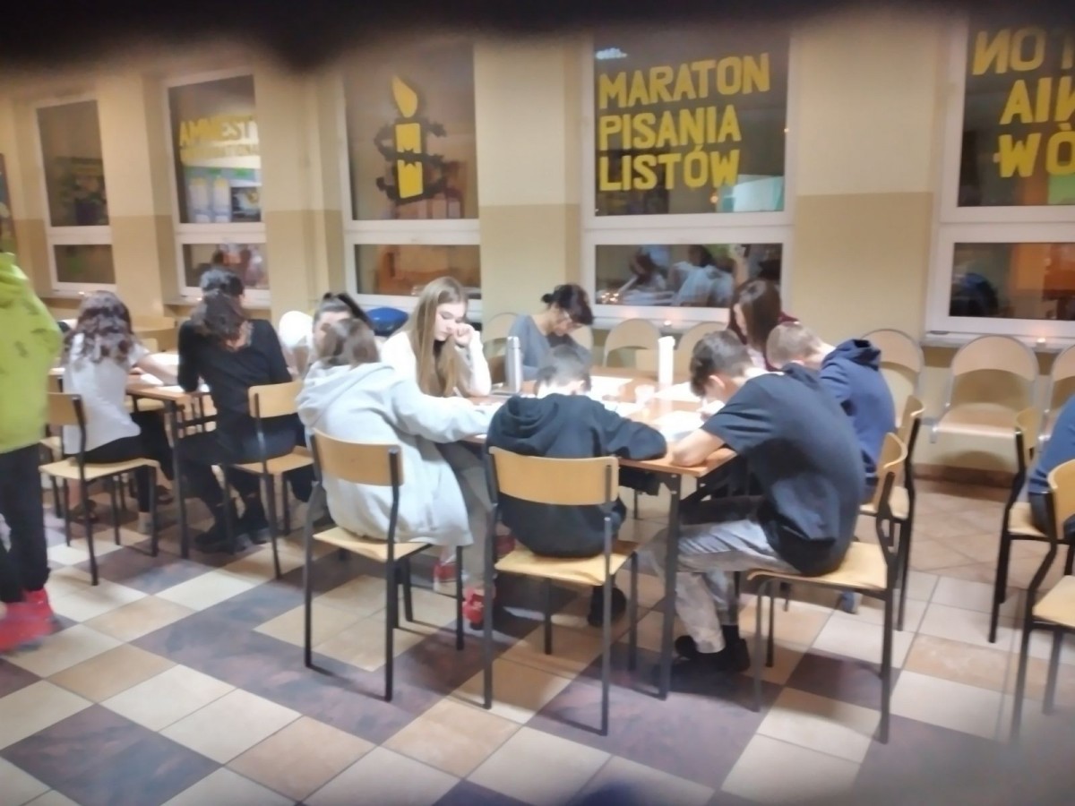 Uczniowie „dwójki” w akcji Amnesty International