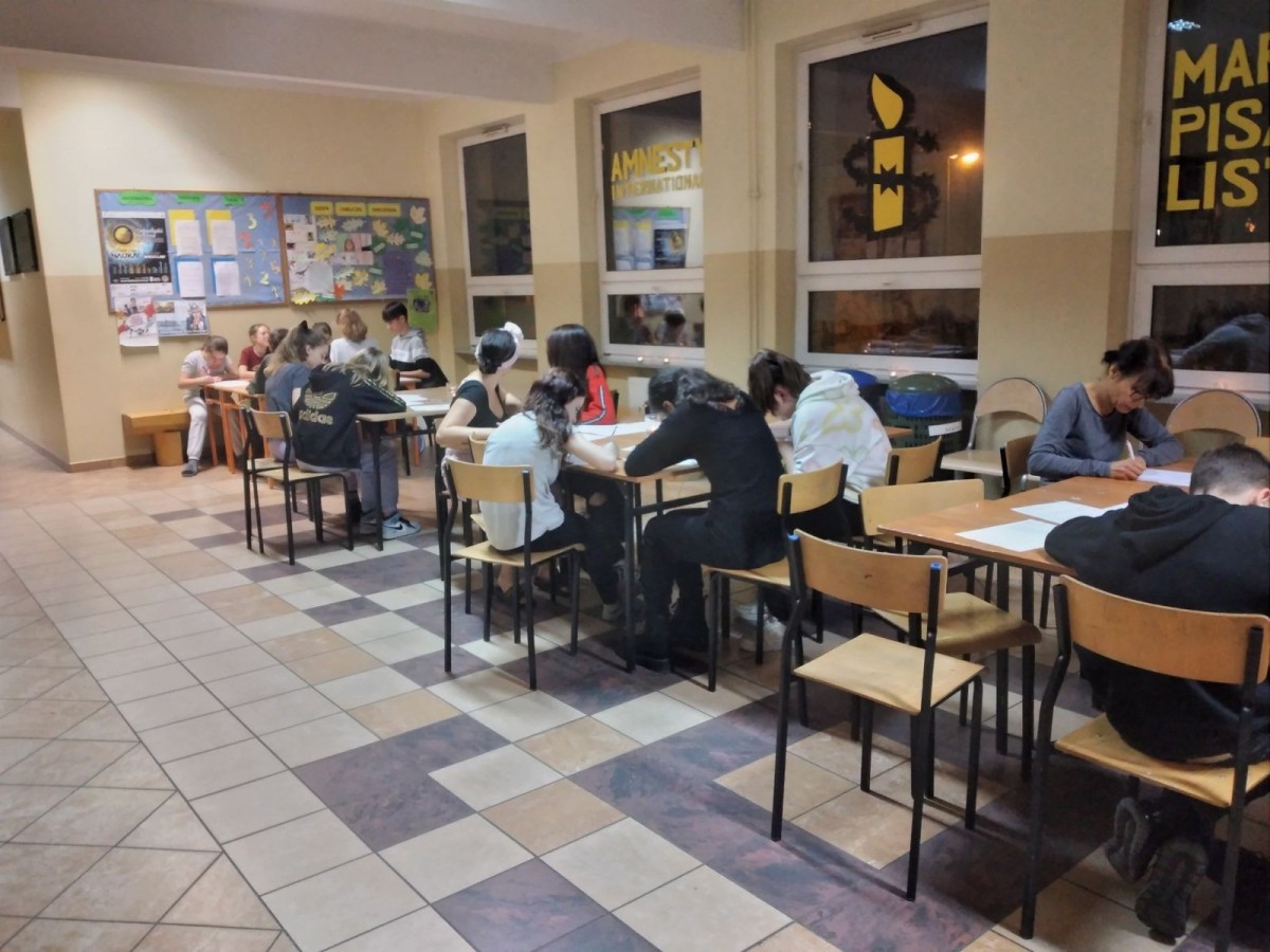 Uczniowie „dwójki” w akcji Amnesty International