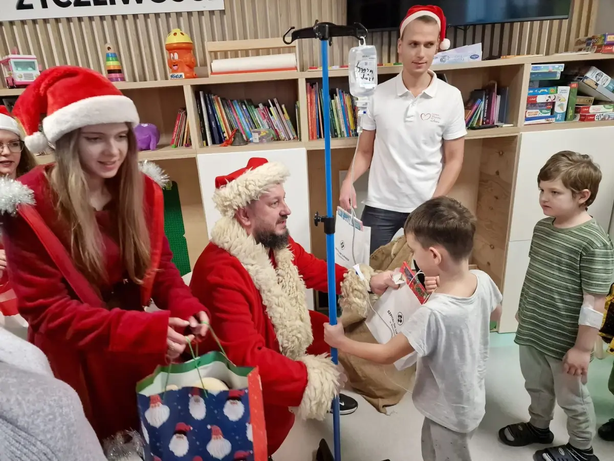 St Nicholas Day at St Luke’s Hospital in Bolesławiec