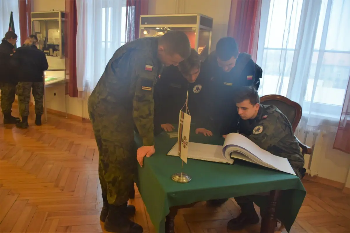Open day at the barracks of artillerymen from Bolesławiec