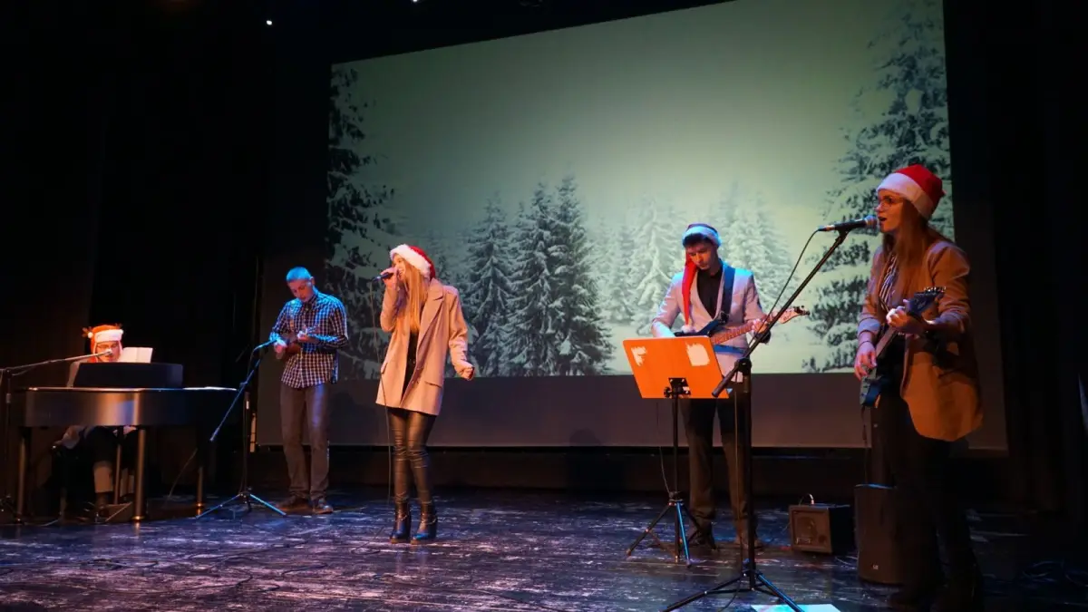 I Powiatowy Przegląd Piosenek Świątecznych w języku angielskim „Christmas Time”