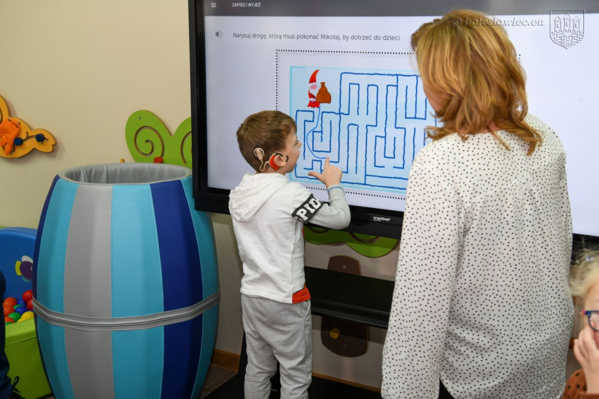 Sprzęt stymulujący rozwój i dający dużo frajdy w Przedszkolu nr 7 w Bolesławcu