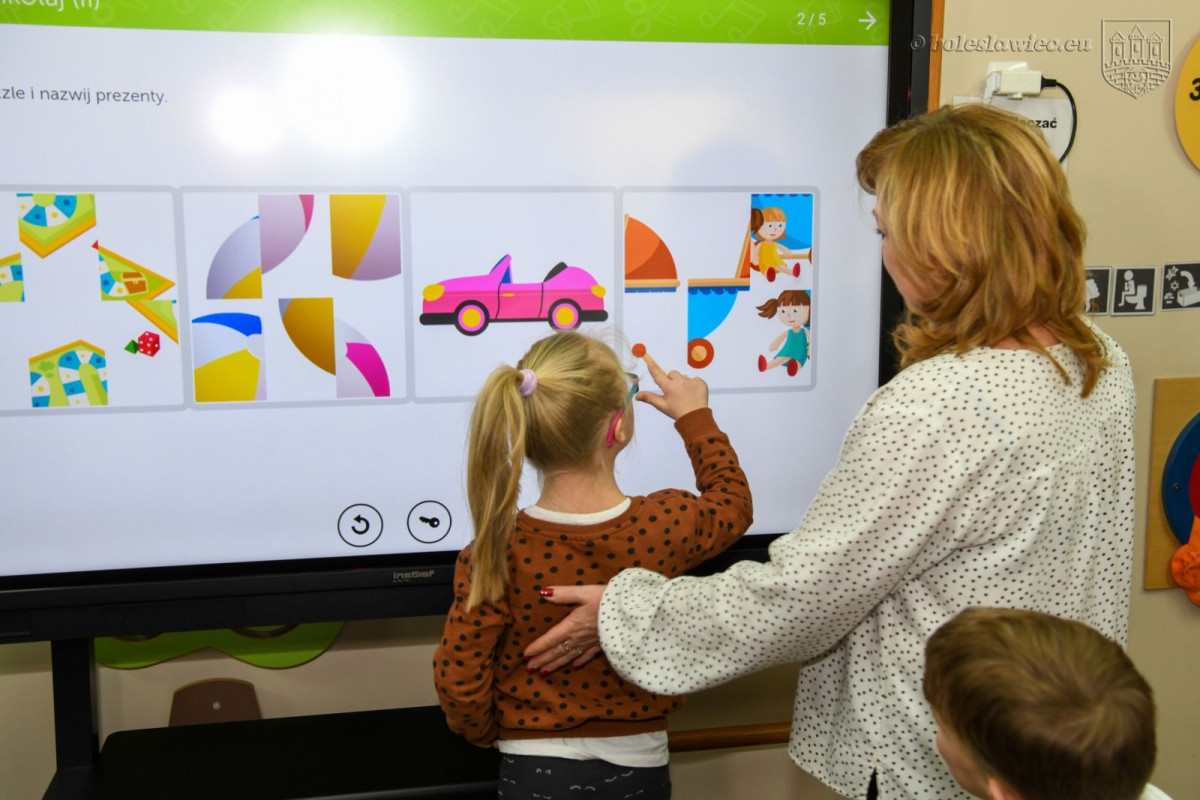 Sprzęt stymulujący rozwój i dający dużo frajdy w Przedszkolu nr 7 w Bolesławcu