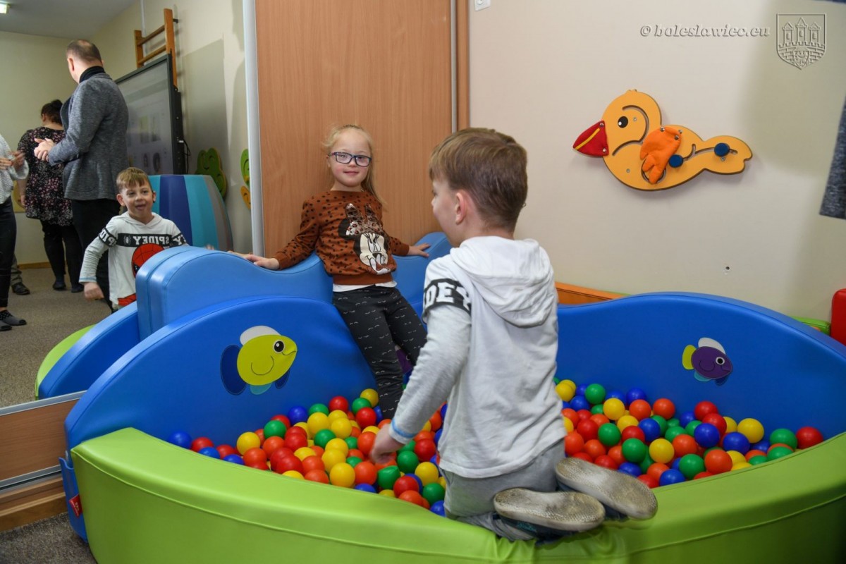 Sprzęt stymulujący rozwój i dający dużo frajdy w Przedszkolu nr 7 w Bolesławcu